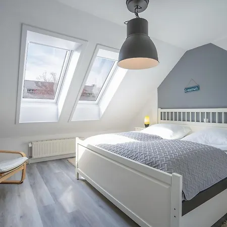Holiday home Ferienwohnpark Amselweg Strandperle Kellenhusen